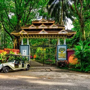 3* Resort Kairali - The Ayurvedic Healing Village