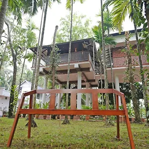 Serenity And Treehouse Villa